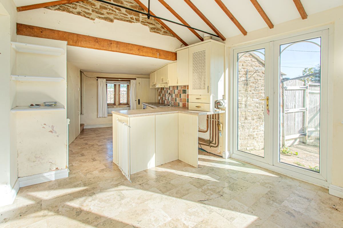 2 bedroom property for sale