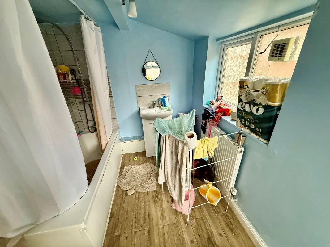 2 bedroom property for sale