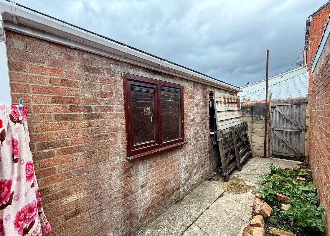 2 bedroom property for sale