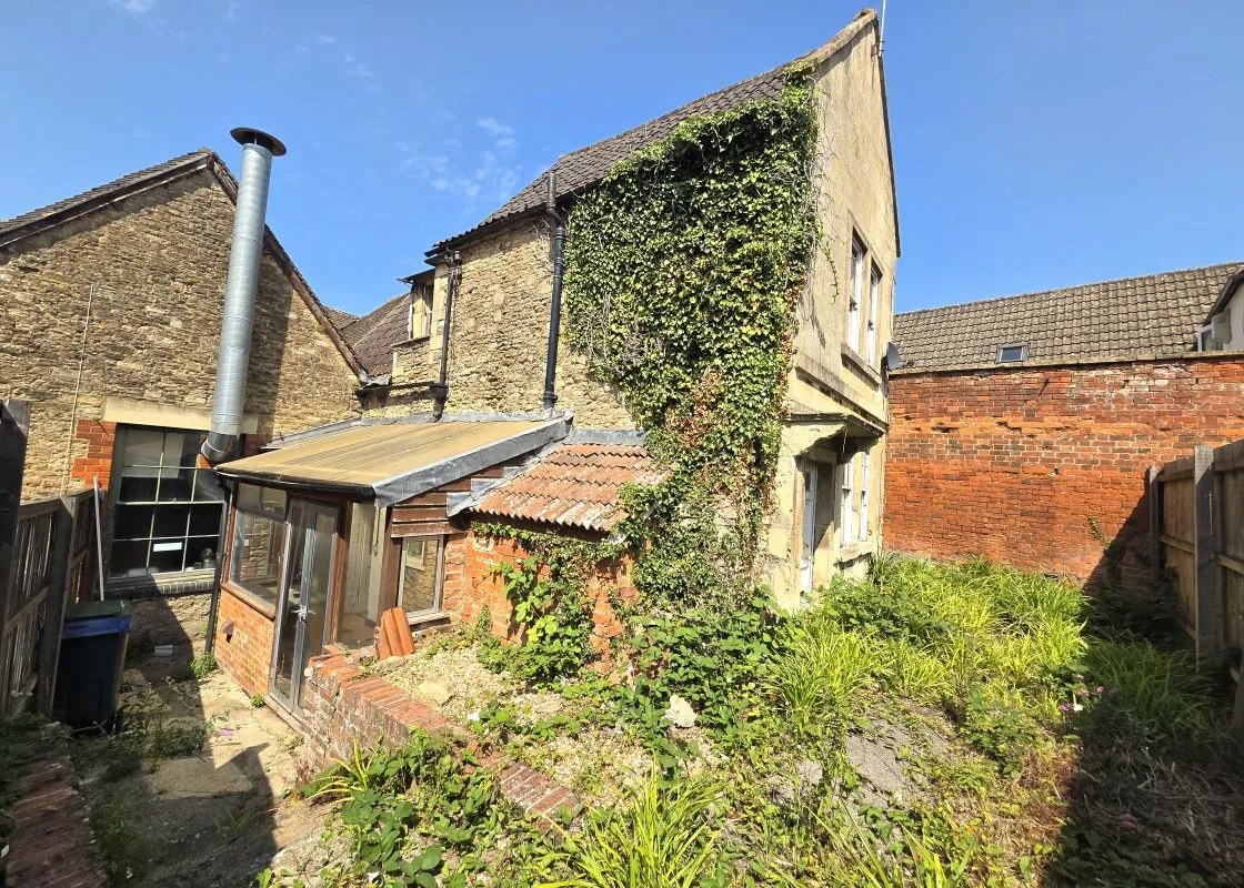 3 bedroom property for sale