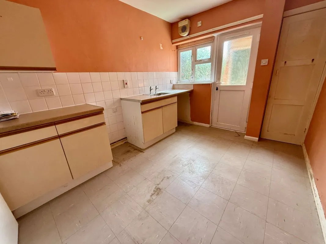 2 bedroom property for sale