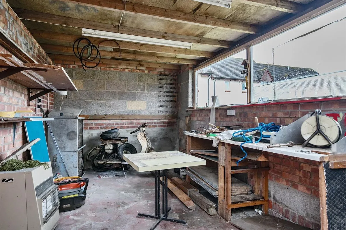 4 bedroom property for sale