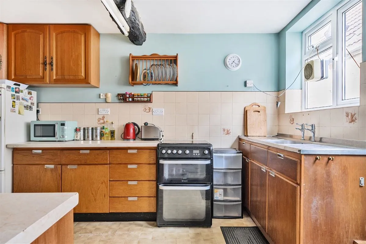 4 bedroom property for sale