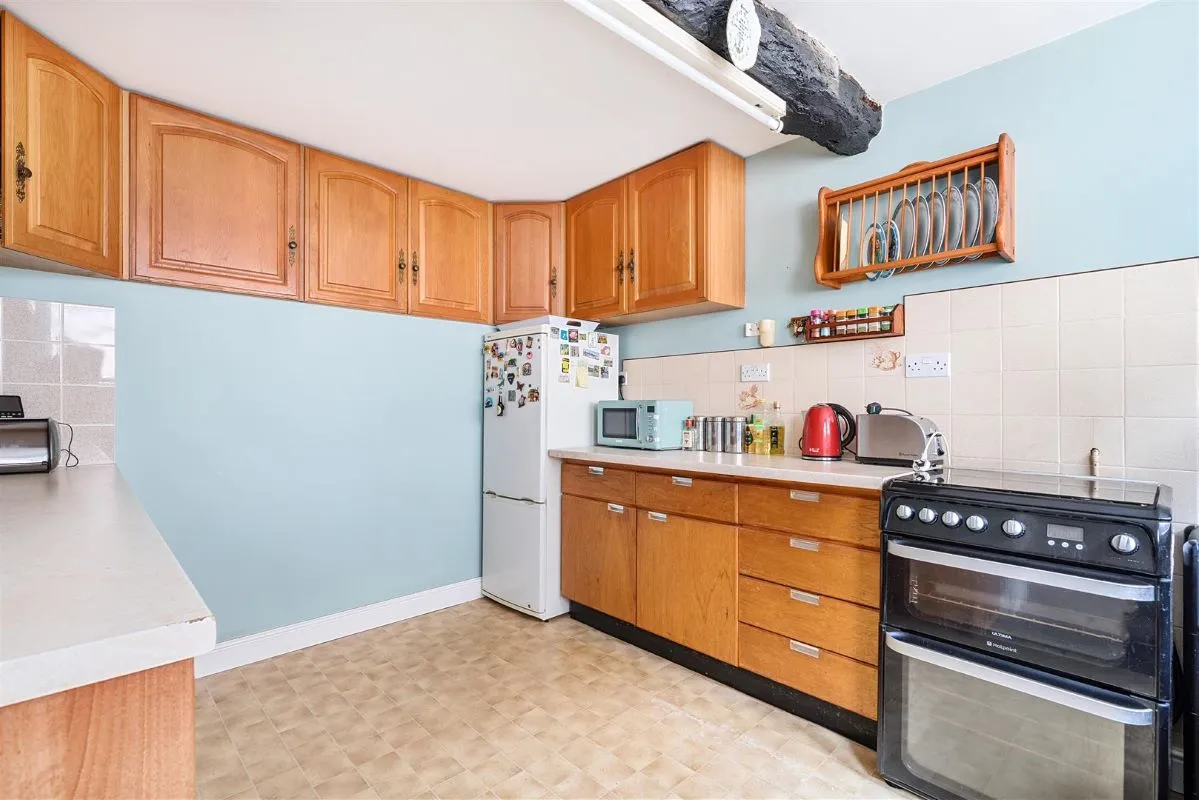 4 bedroom property for sale