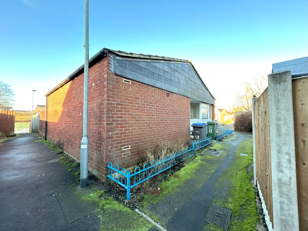 2 bedroom property for sale