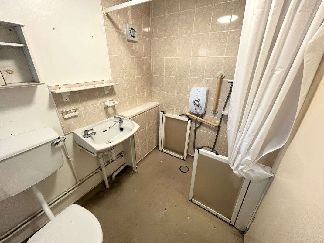 2 bedroom property for sale