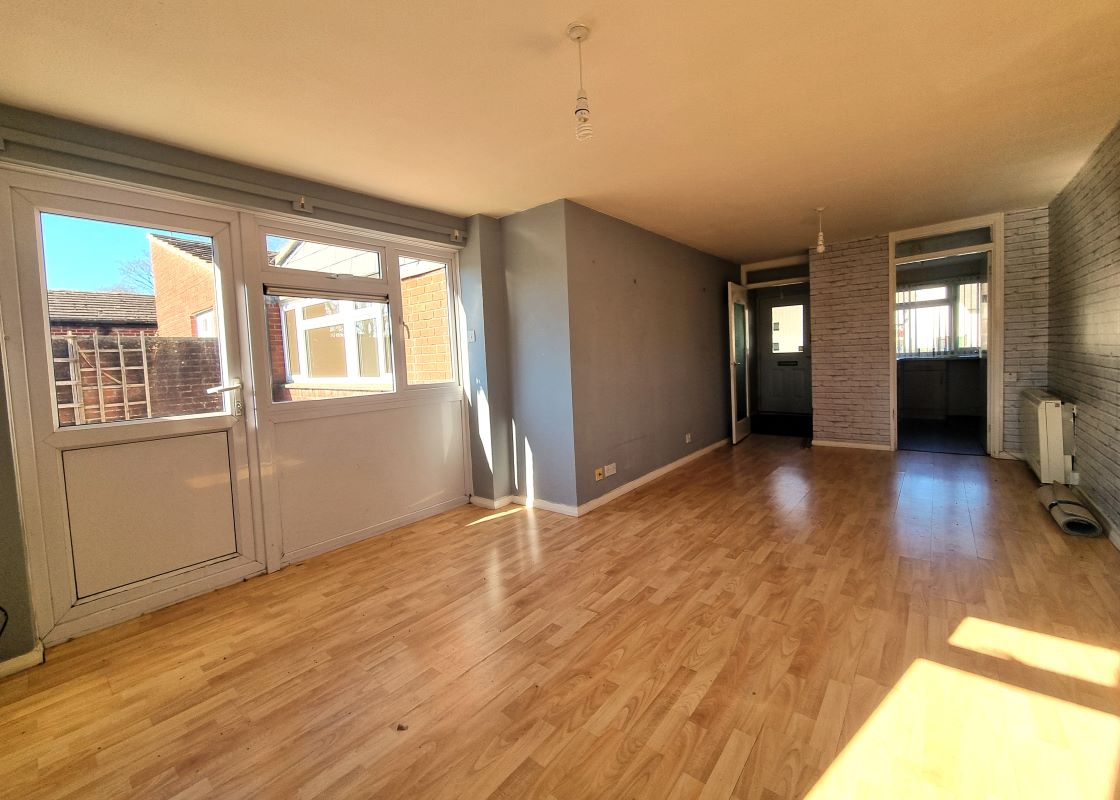 2 bedroom property for sale