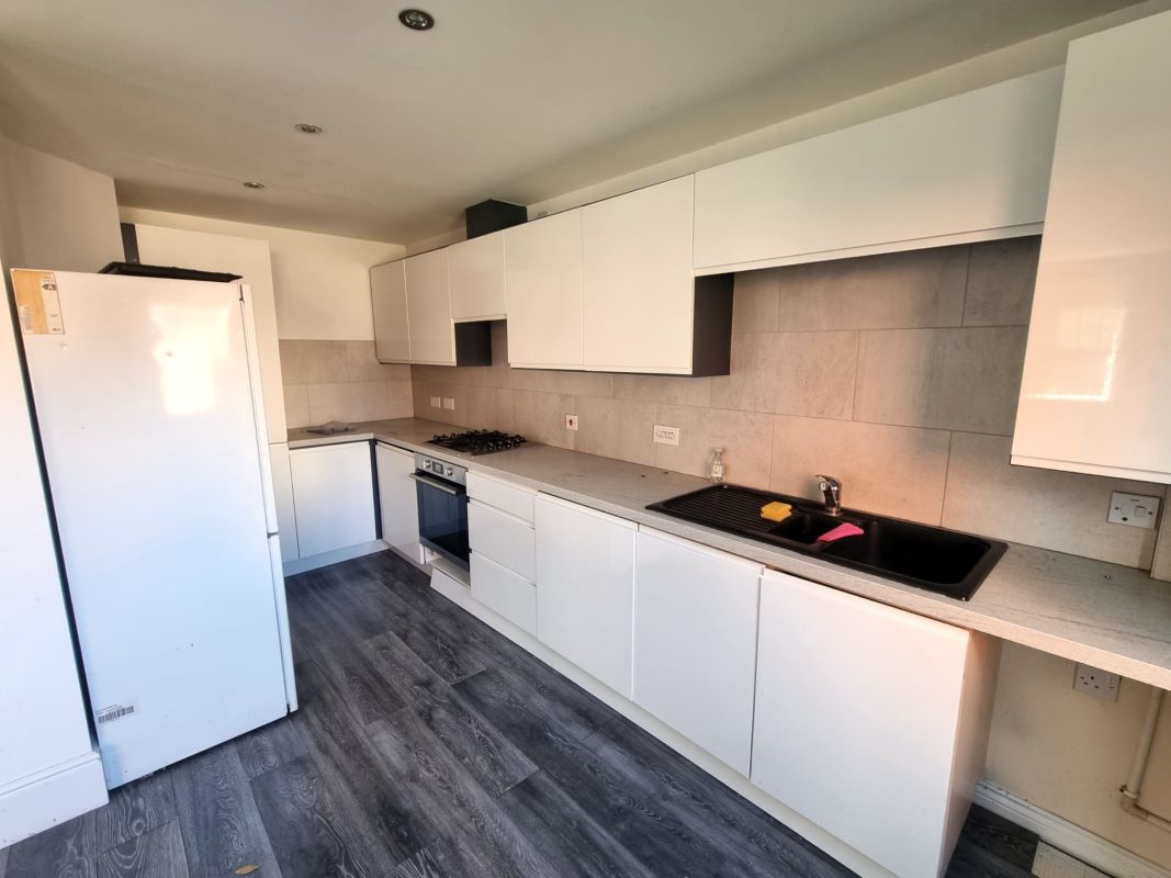 4 bedroom property for sale