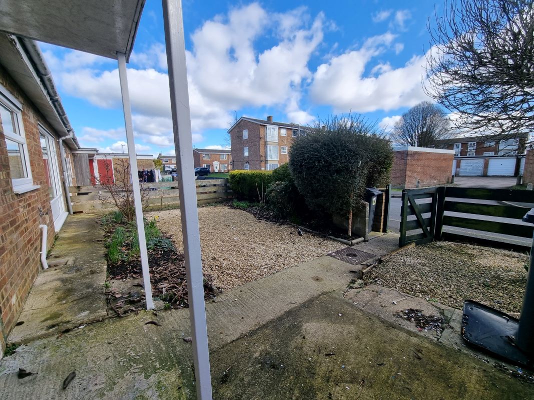 2 bedroom property for sale