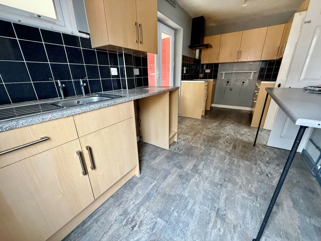 2 bedroom property for sale