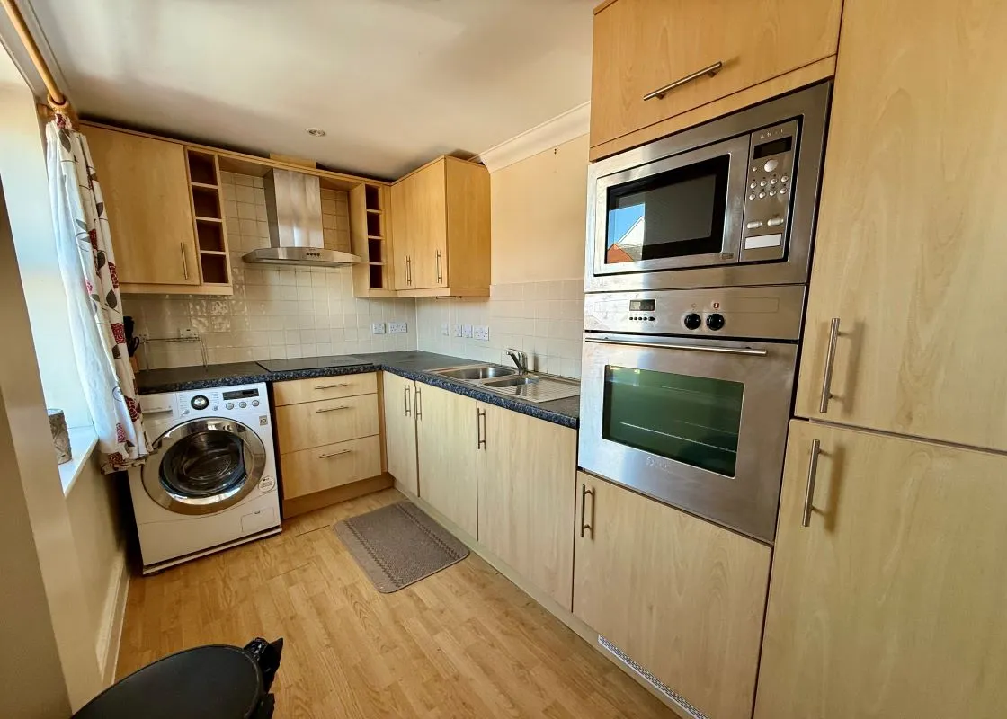 2 bedroom property for sale