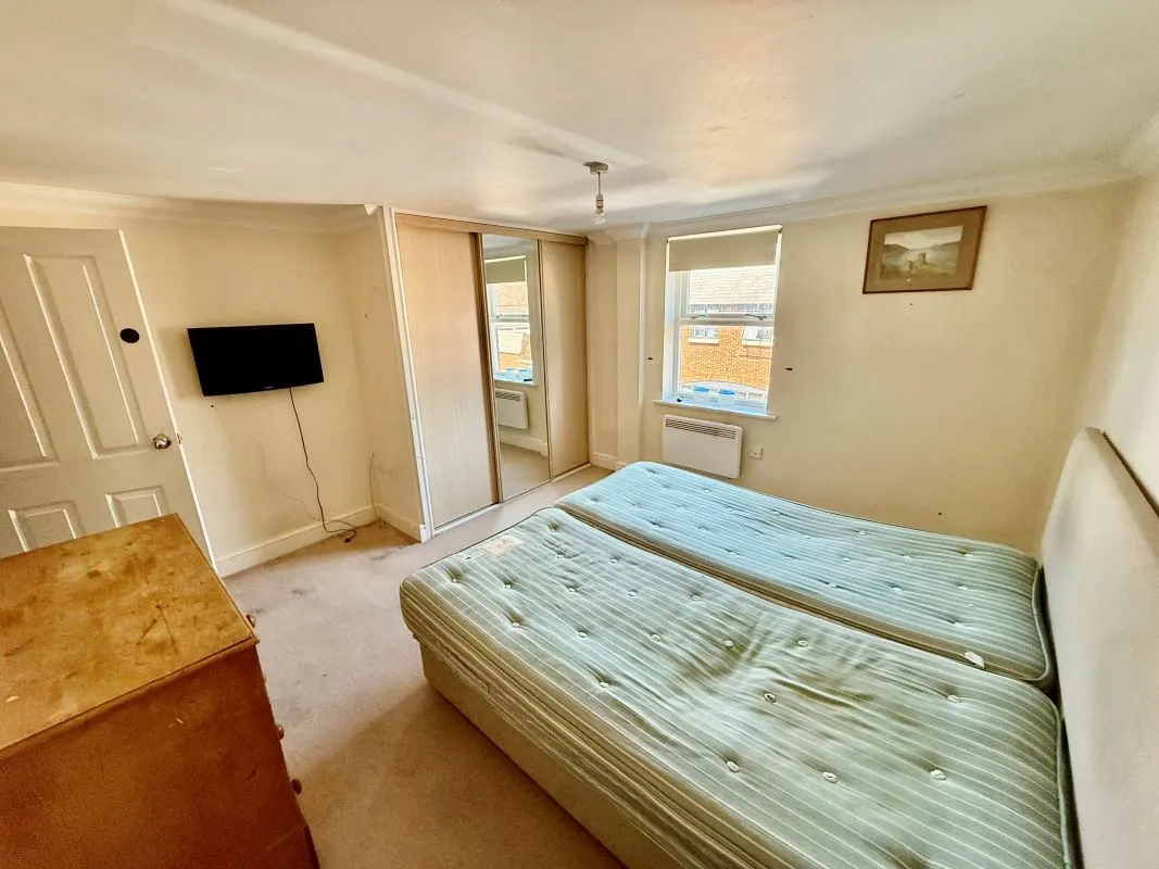 2 bedroom property for sale