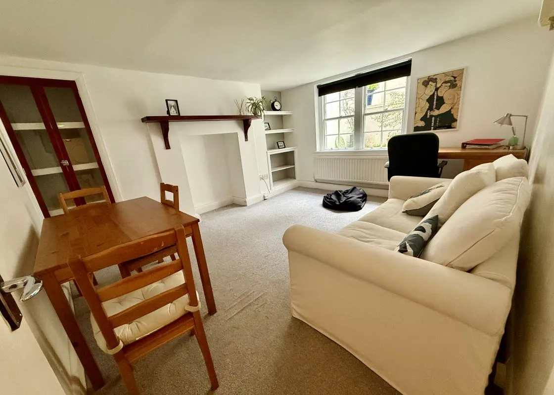1 bedroom property for sale