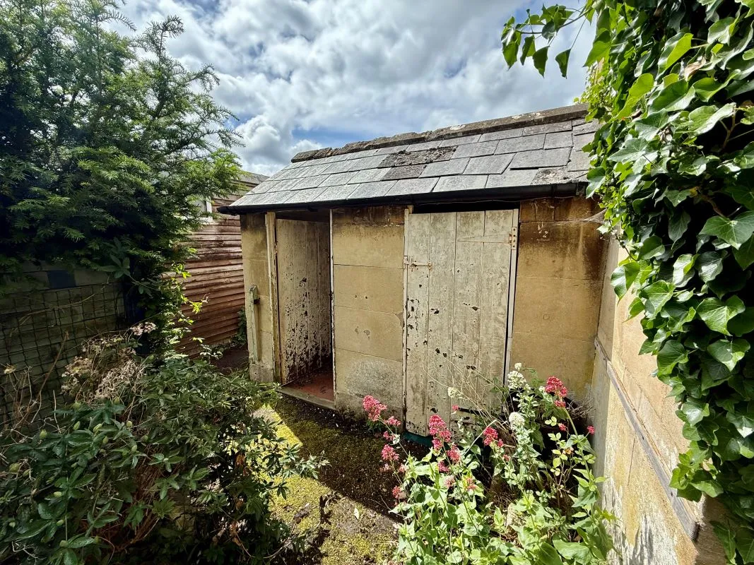 2 bedroom property for sale