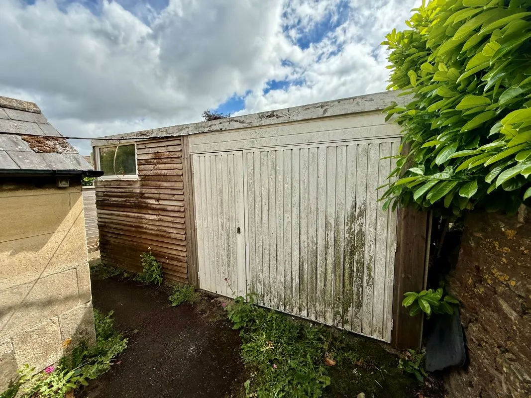 2 bedroom property for sale
