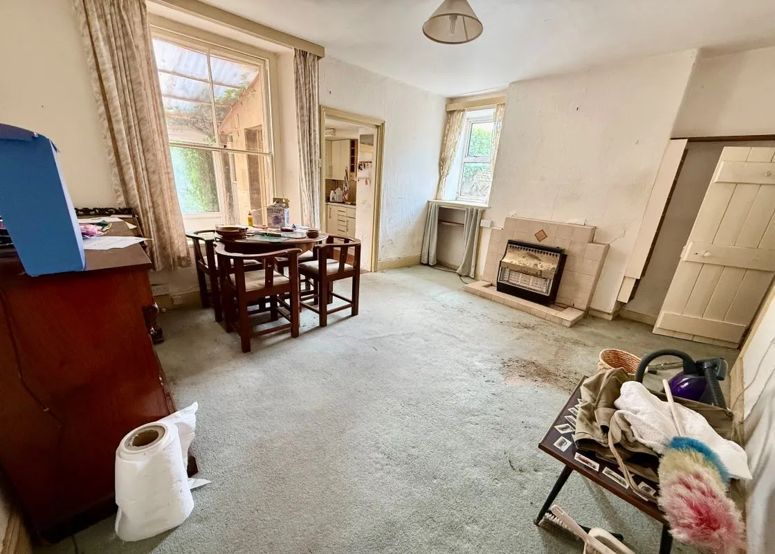 2 bedroom property for sale