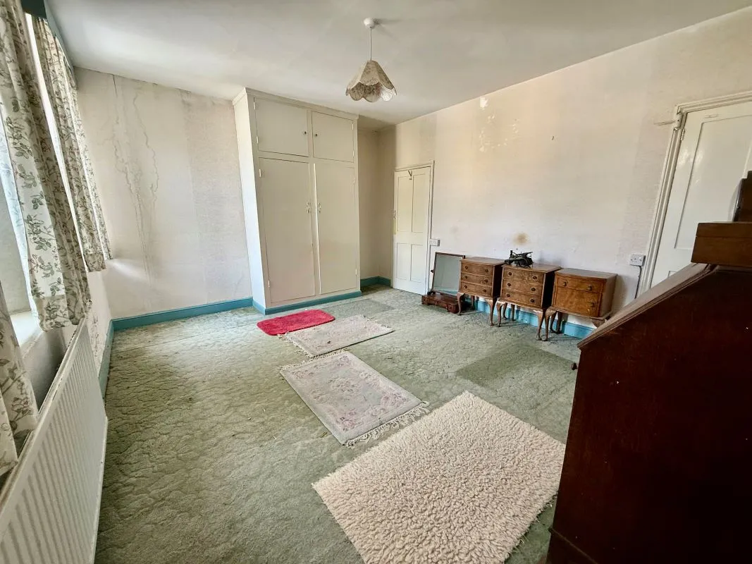 2 bedroom property for sale