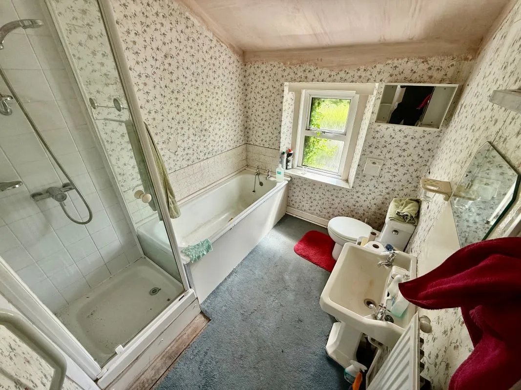 2 bedroom property for sale