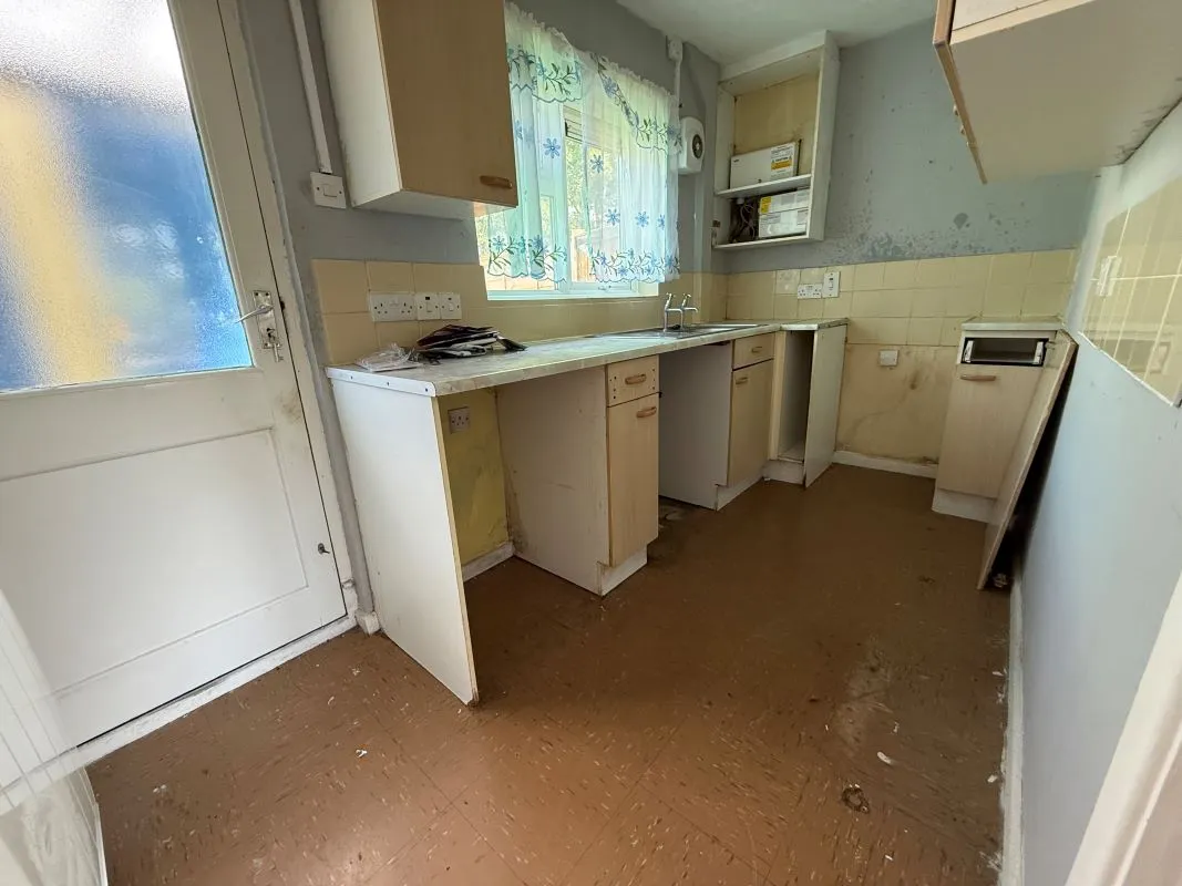 2 bedroom property for sale