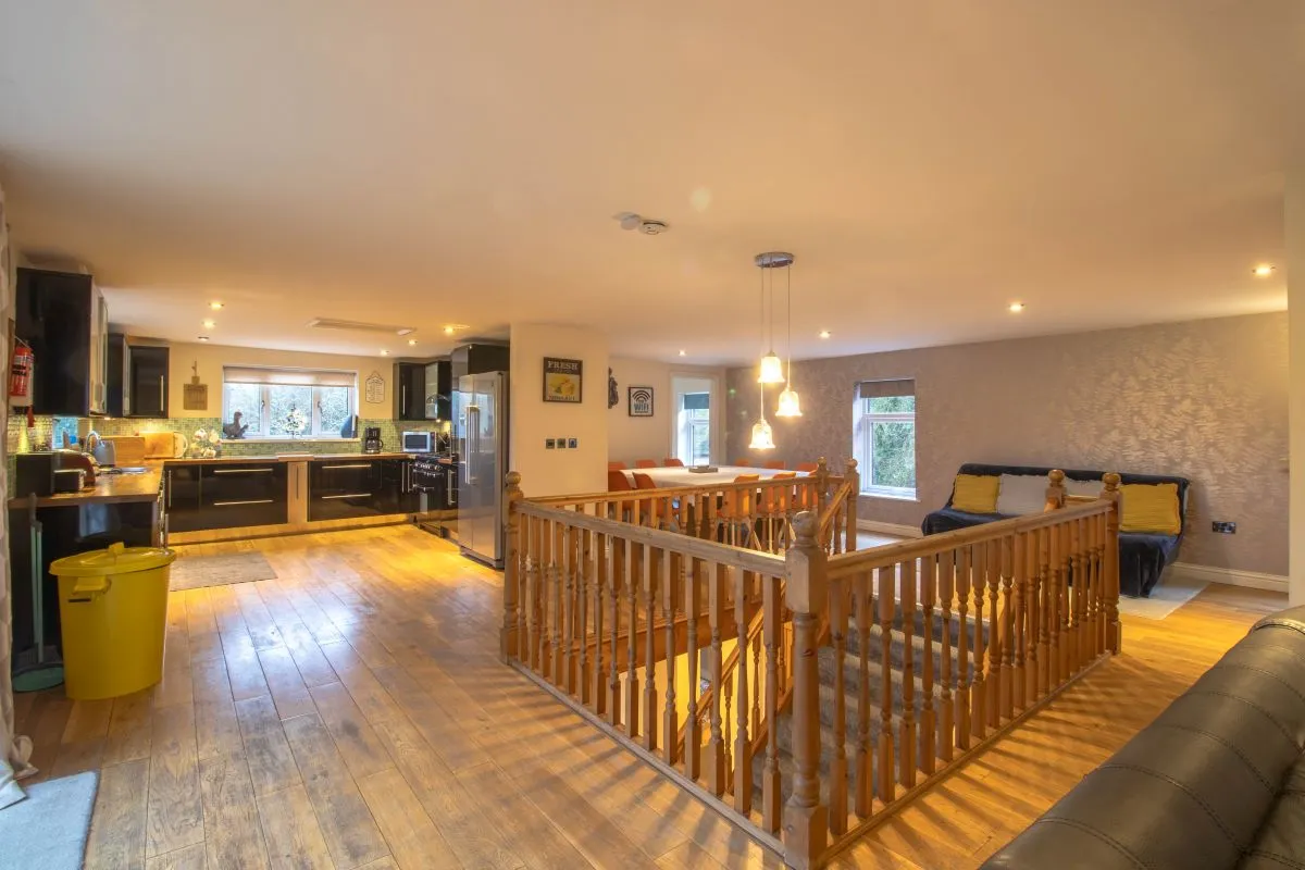 6 bedroom property for sale