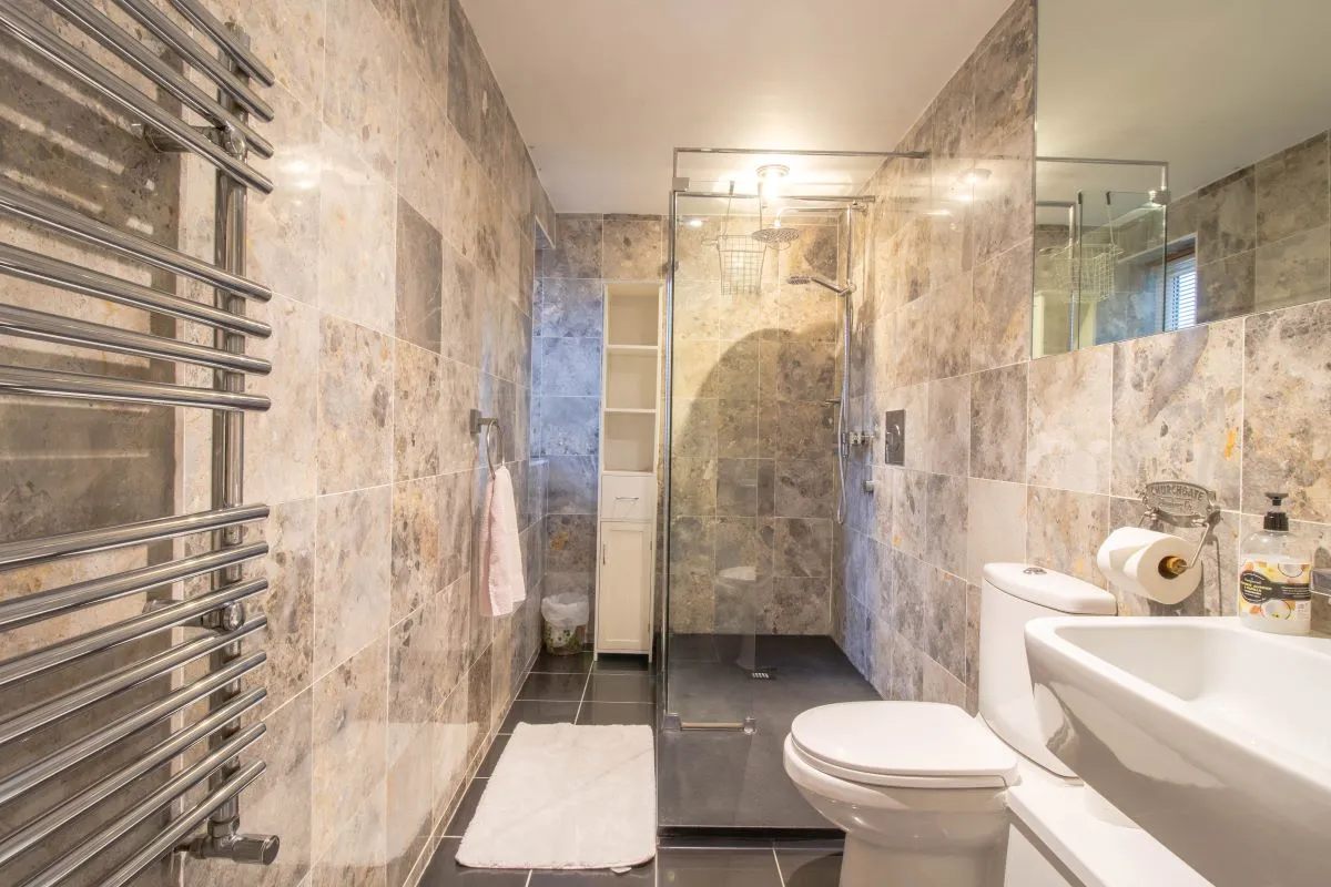 6 bedroom property for sale