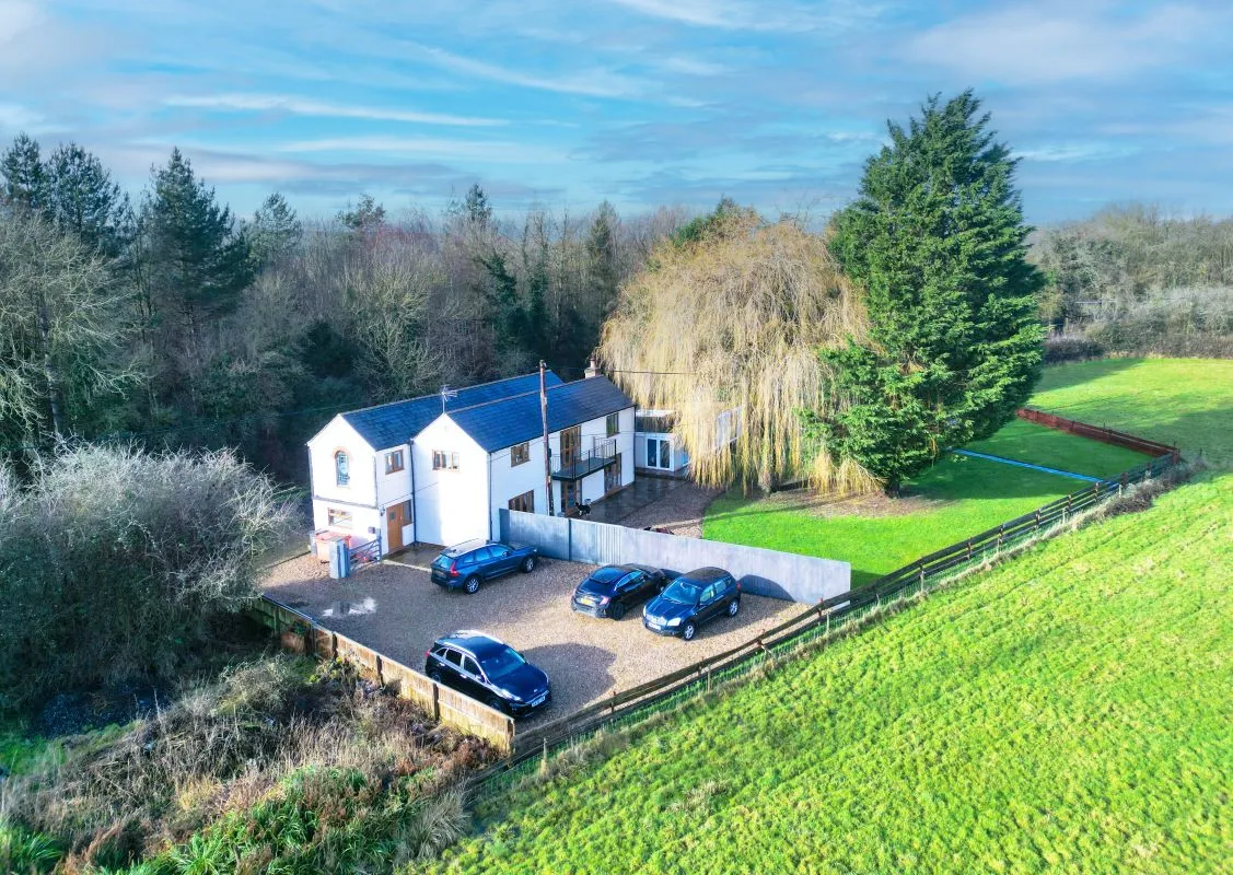 6 bedroom property for sale