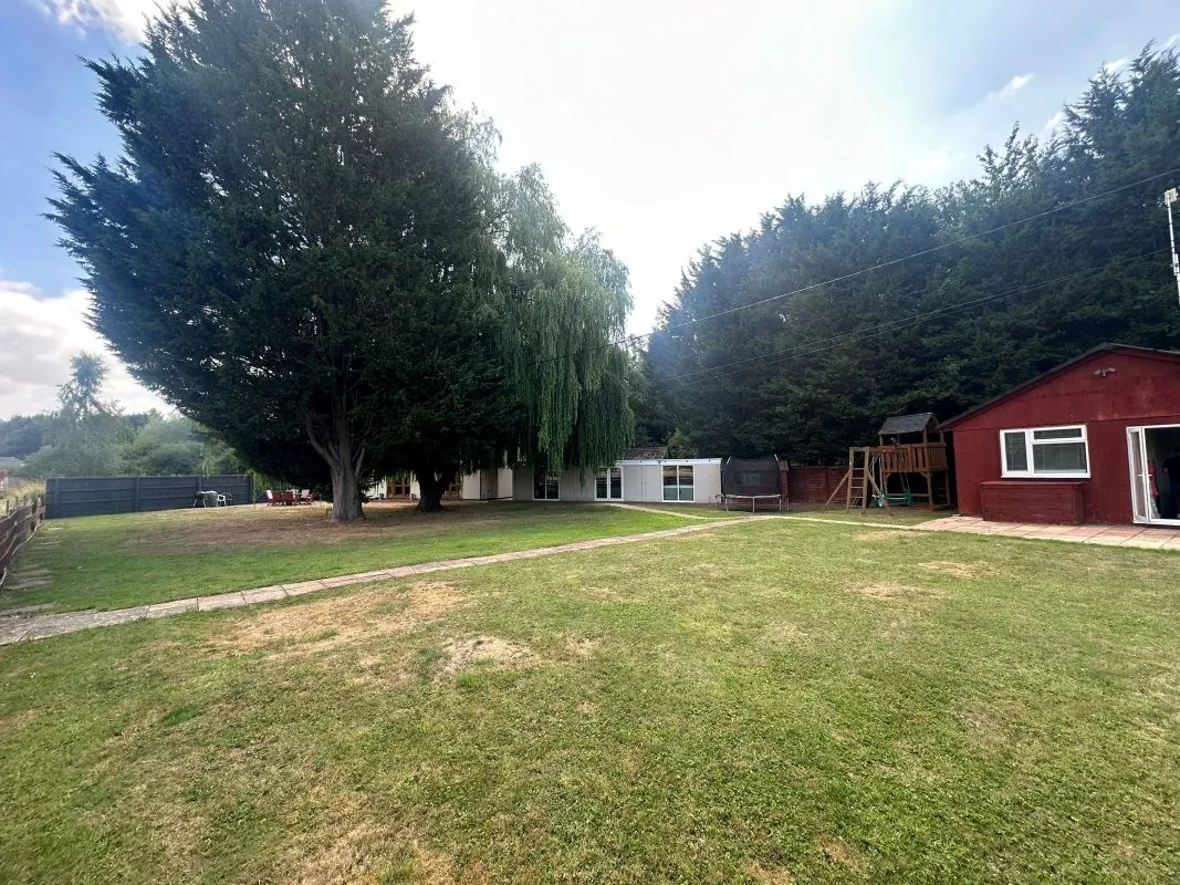 6 bedroom property for sale