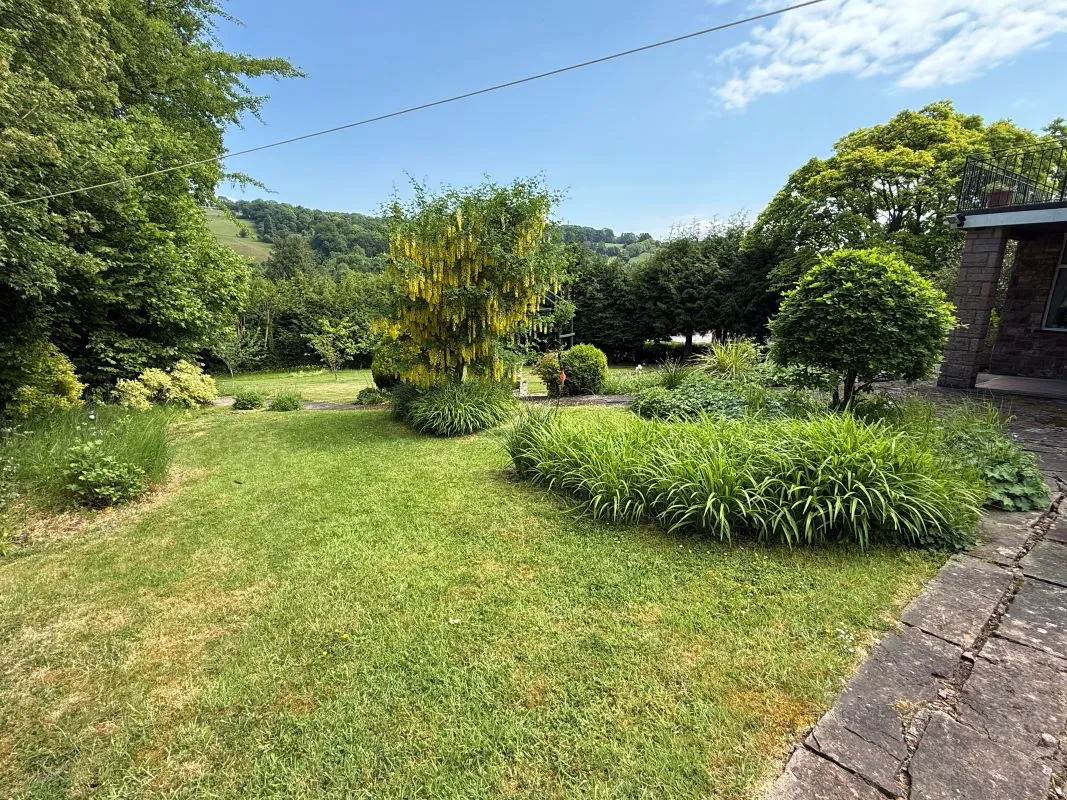4 bedroom property for sale