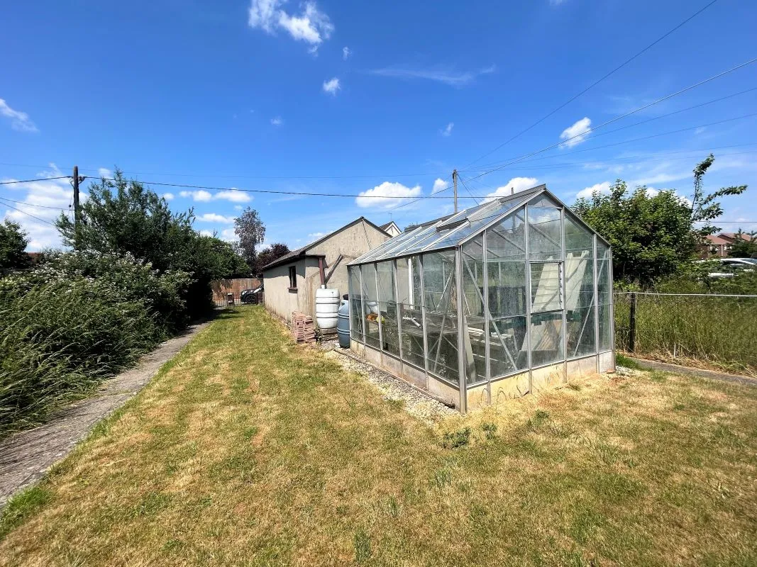 3 bedroom property for sale