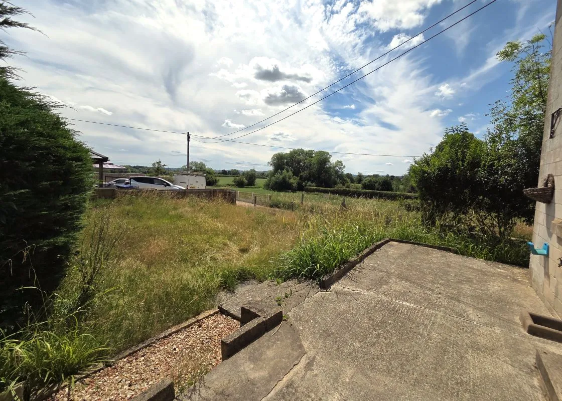 2 bedroom property for sale