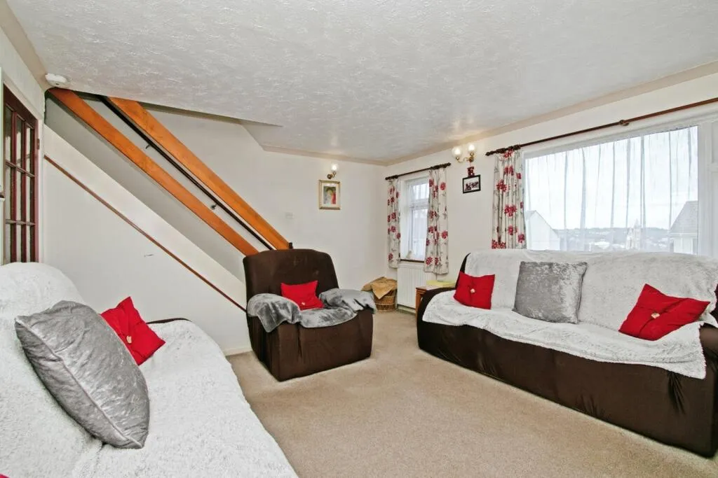 3 bed Terraced