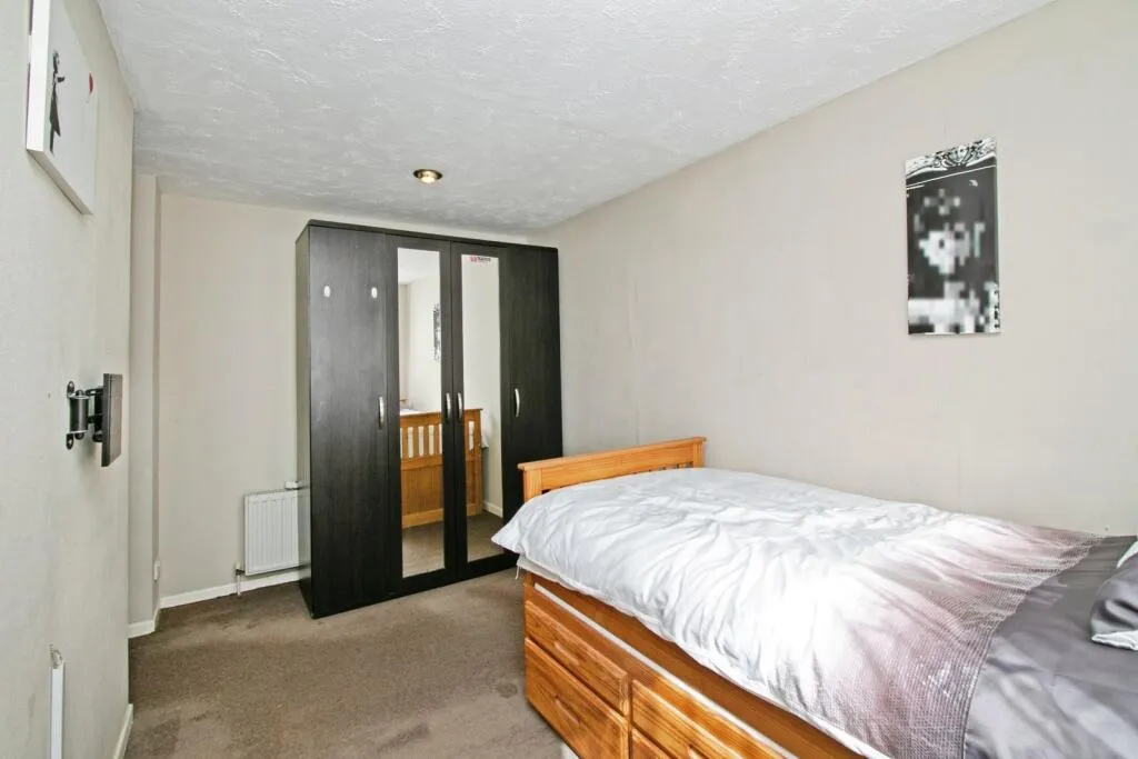 3 bed Terraced