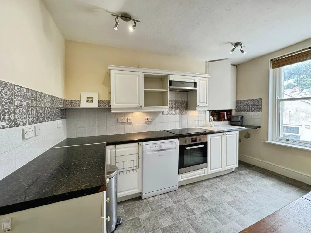 3 bed Ground Maisonette