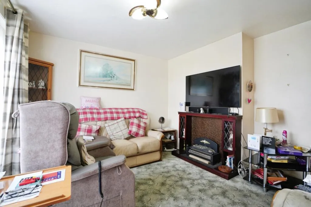 3 bed Semi-Detached