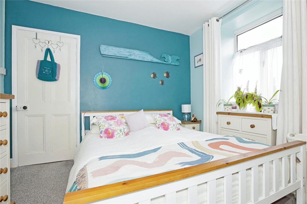 2 bed Ground Flat