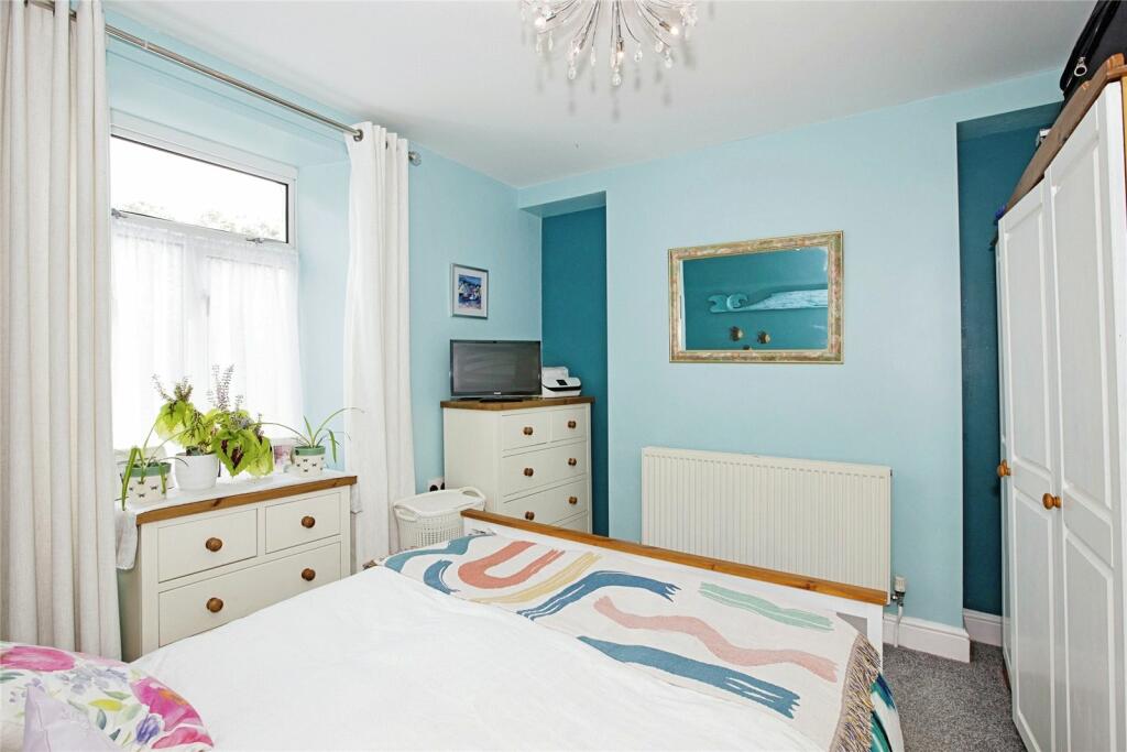 2 bed Ground Flat