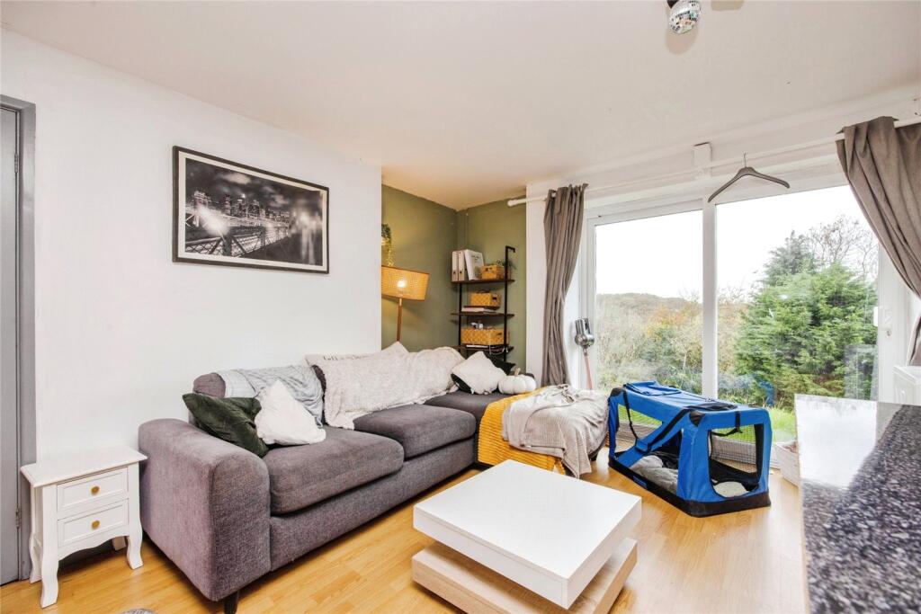 9 bed House Share