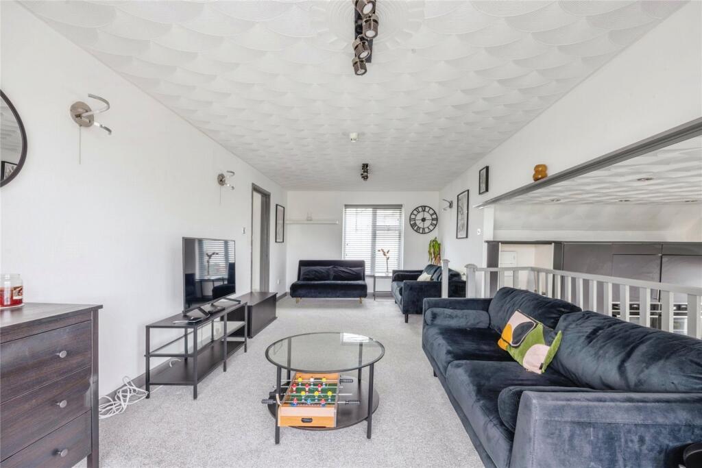 9 bed House Share
