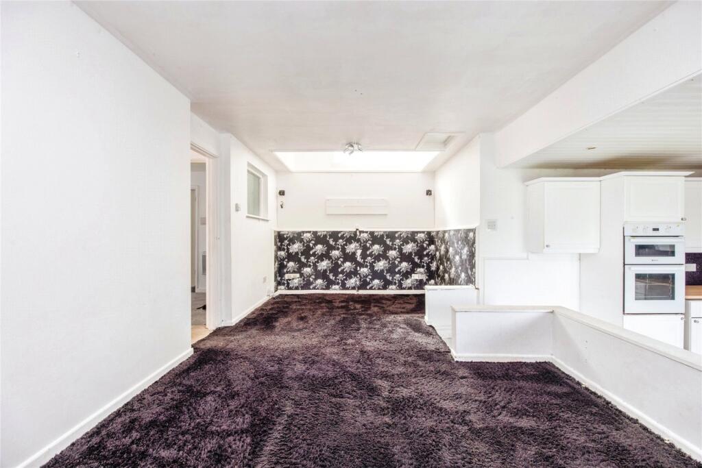 9 bed House Share