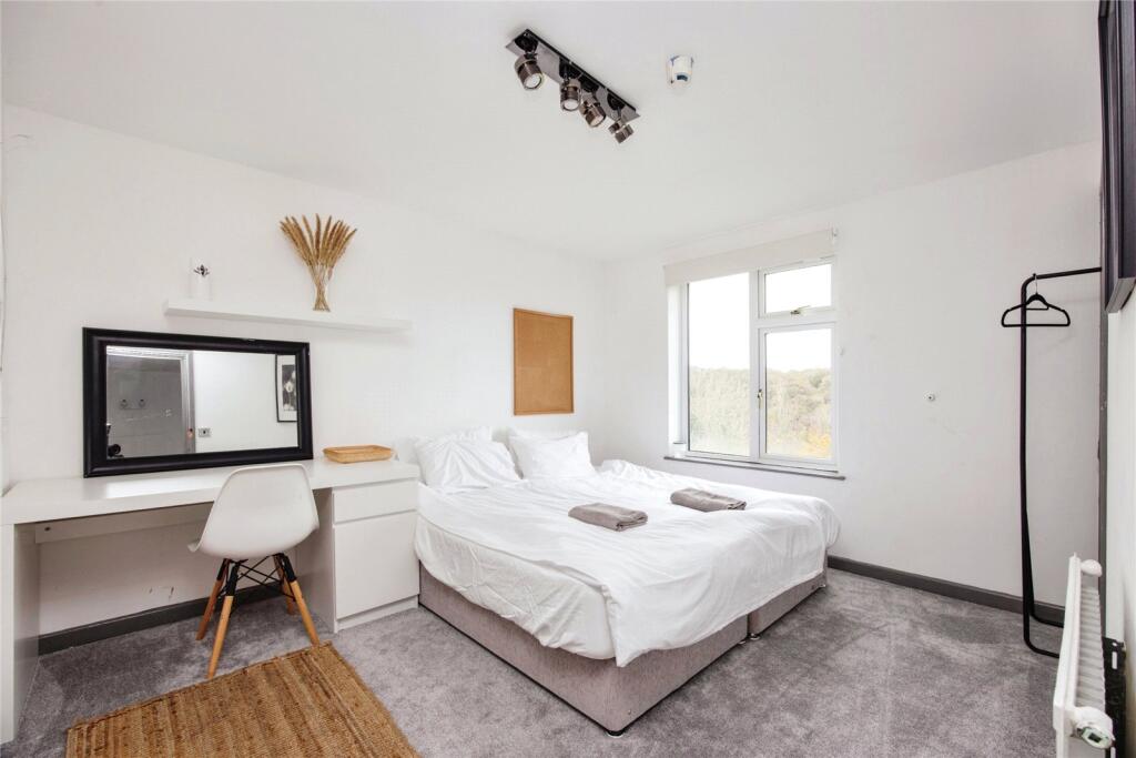 9 bed House Share