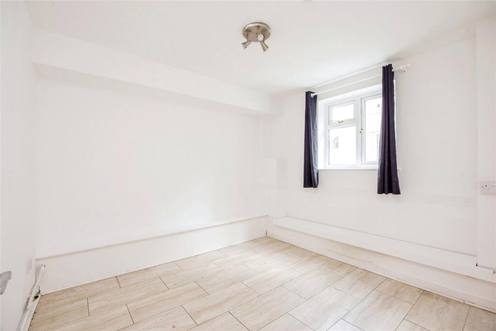 9 bed House Share