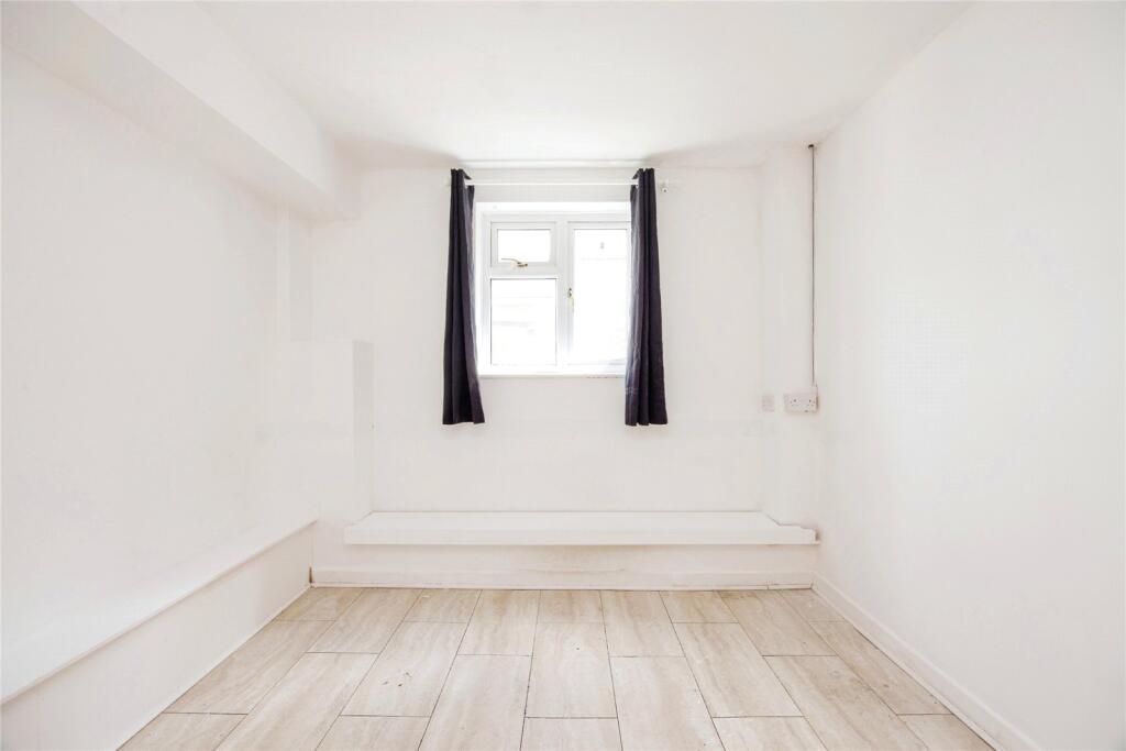 9 bed House Share