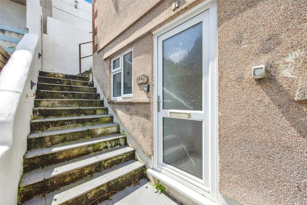 9 bed House Share