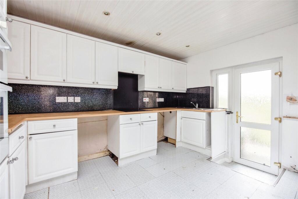 9 bed House Share