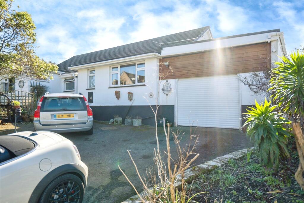 4 bed Detached Bungalow