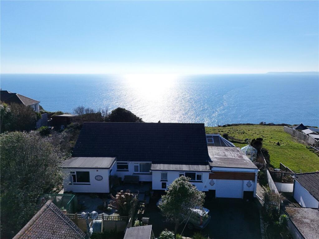4 bed Detached Bungalow