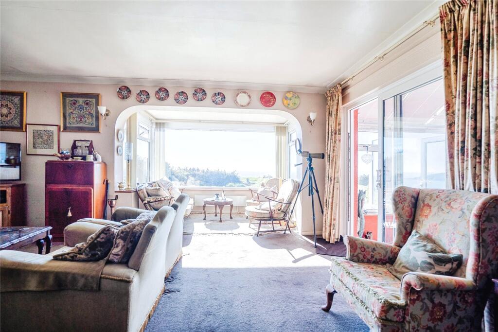 4 bed Detached Bungalow