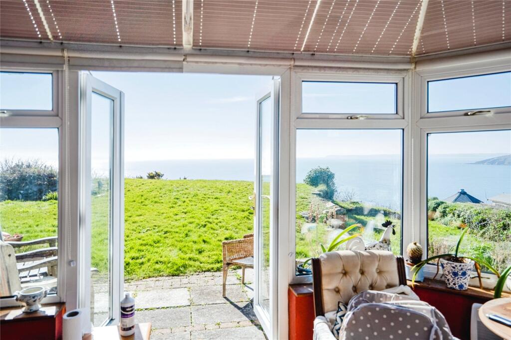 4 bed Detached Bungalow