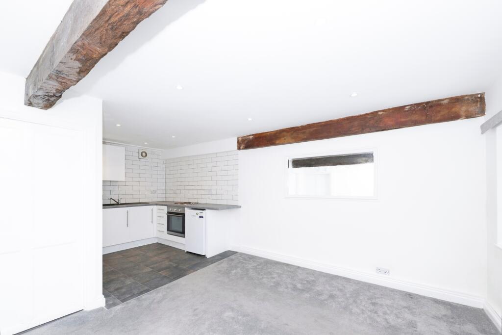 1 bed Apartment