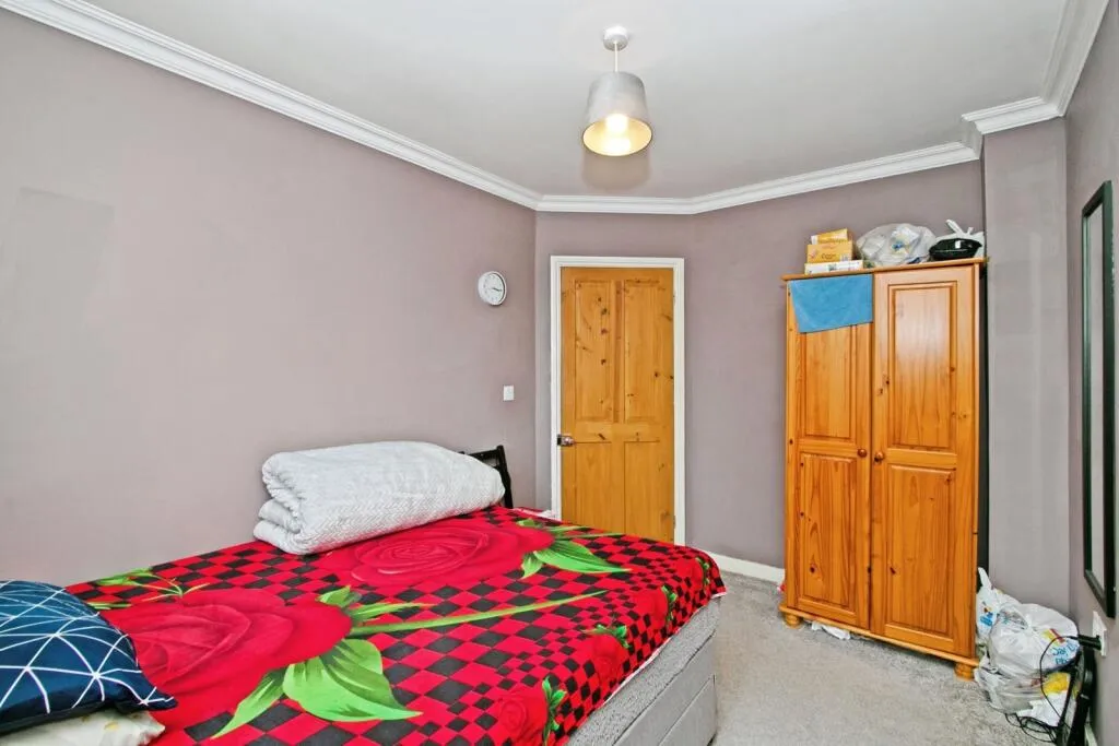 4 bed Terraced